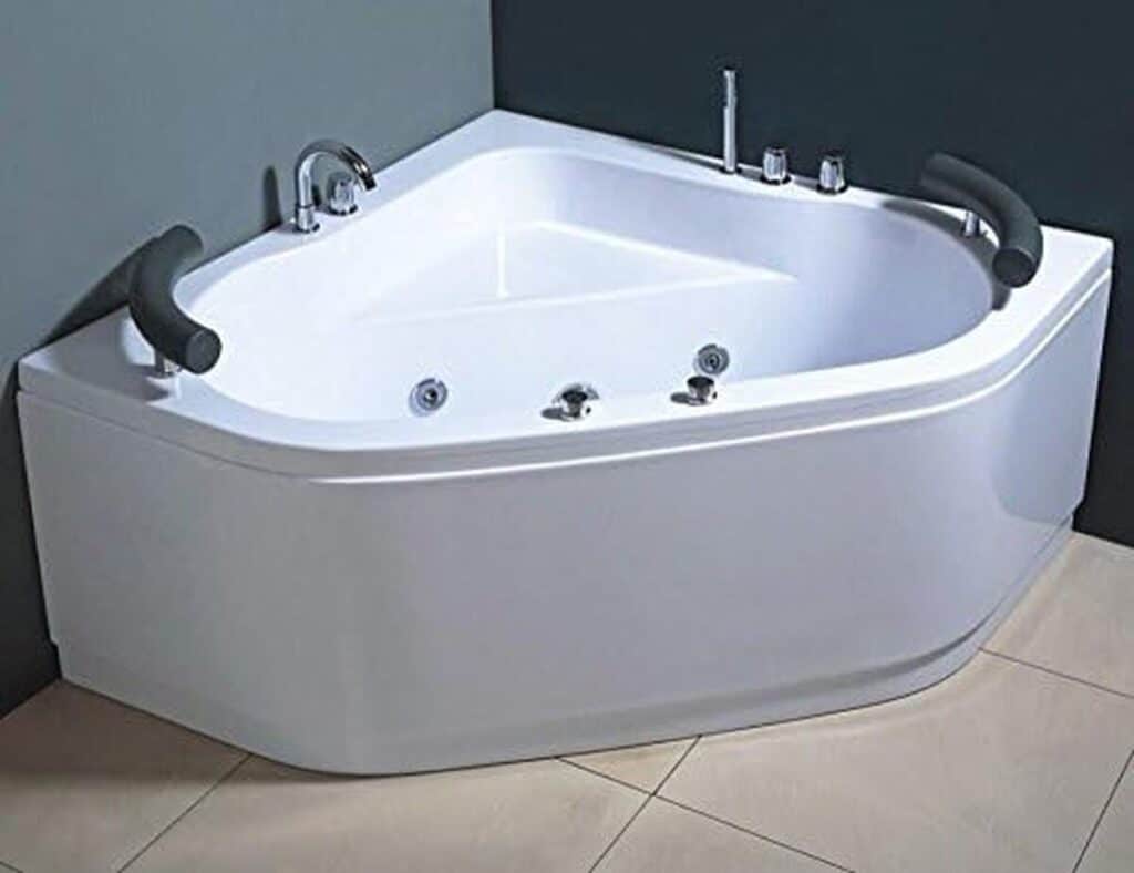 Test : baignoire à remous Bagno Italia 130 x 130 deux places