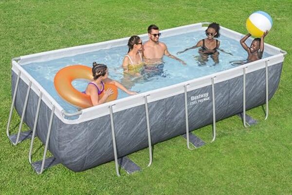 Explorez notre avis détaillé sur la piscine Bestway Steel Pro Max : une solution robuste et pratique pour profiter pleinement de l'été.