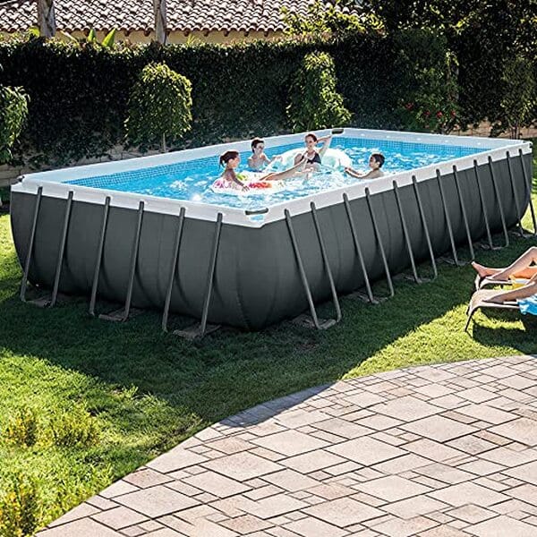 Découvrez la piscine rectangulaire Intex Ultra XTR 24Ft : notre test révèle ses avantages, caractéristiques et pourquoi elle est idéale pour vos moments de détente en famille ou entre amis.