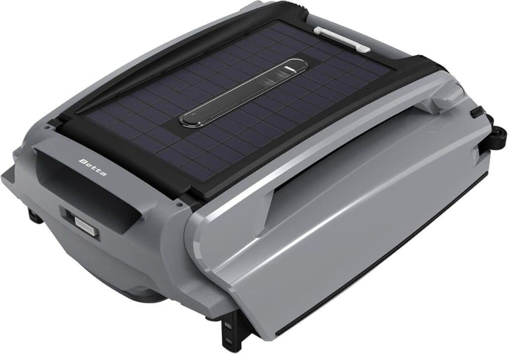 Test : betta SE Plus - écumeur solaire pour piscine longue autonomie