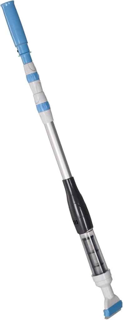 Test : balai aspirateur sans fil Outsunny pour piscine et spa