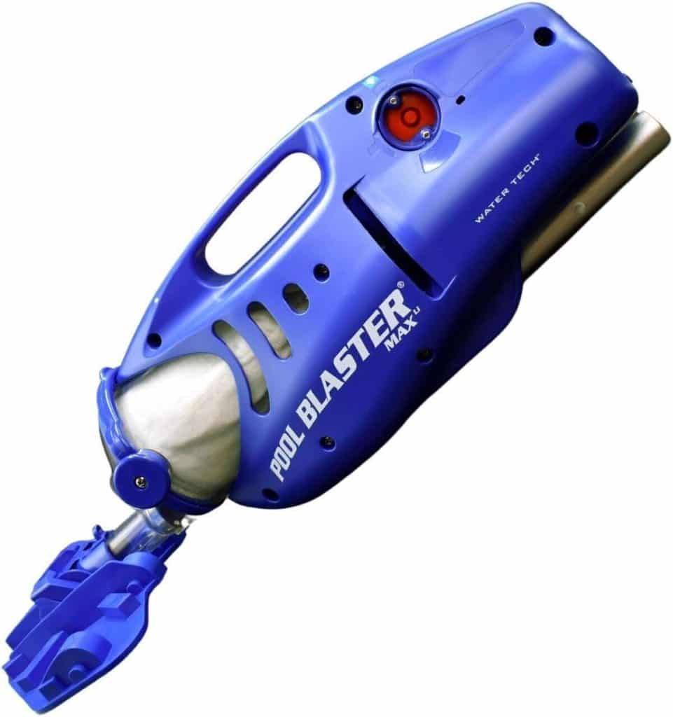 Test du pool blaster Max Li : robot aspirateur sans fil pour piscine et spa